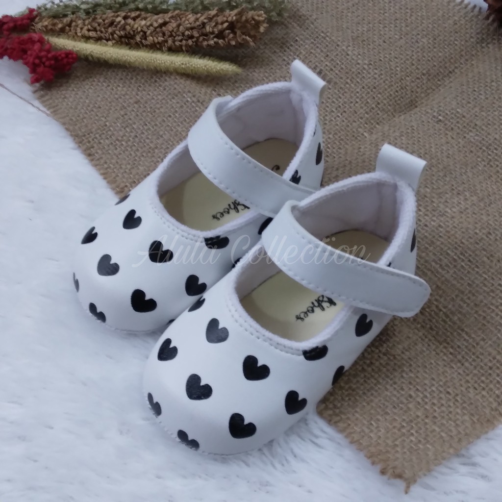 Sepatu bayi perempuan motif love baby prewalker terbaru usia 0-12 bln sepatu bayi murah