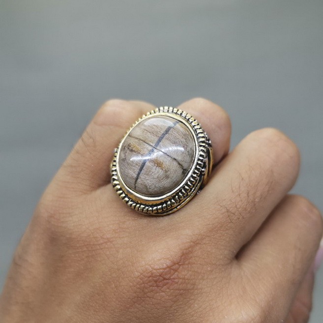 Batu Cincin Tapak Jalak Fosil Kayu Asli