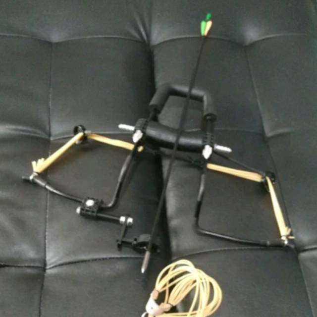 KETAPEL BUSUR PANAH NEW CATAPULT BOW 3IN ONE FLY SLINGSHOT ARROW REST WHISKER BISCUIT