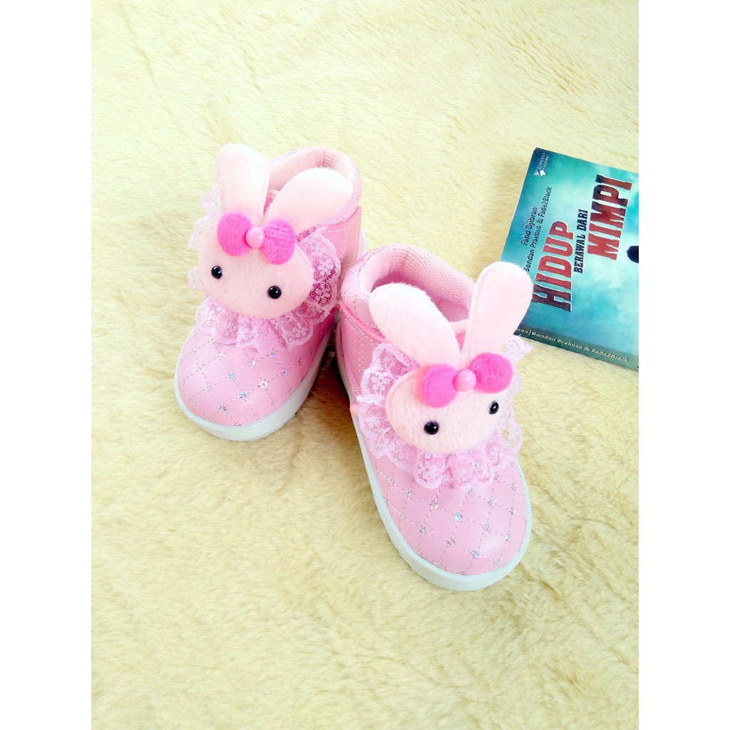 Sepatu Anak  04 Rabbit Pink