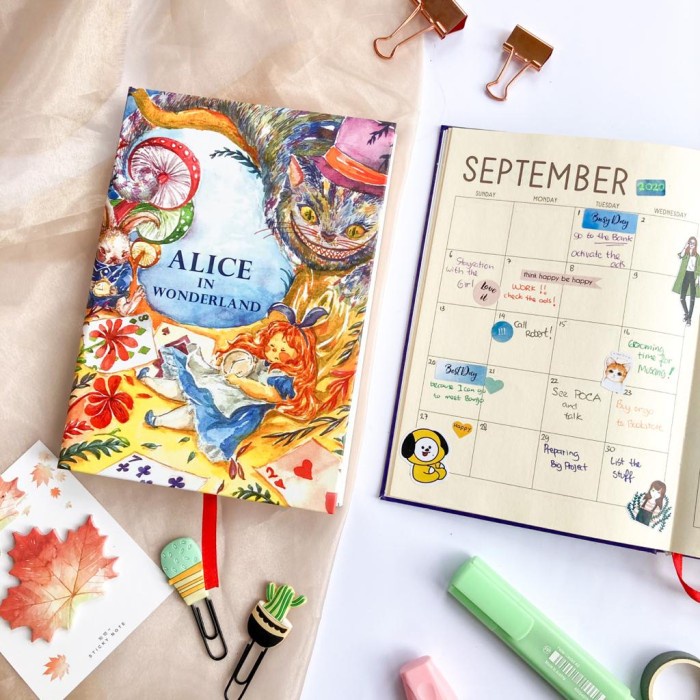 

[RESTOCK] Buku Notebook Journal Agenda, Polos dan dotted Alice in Wonderland - A5 Hard Agenda
