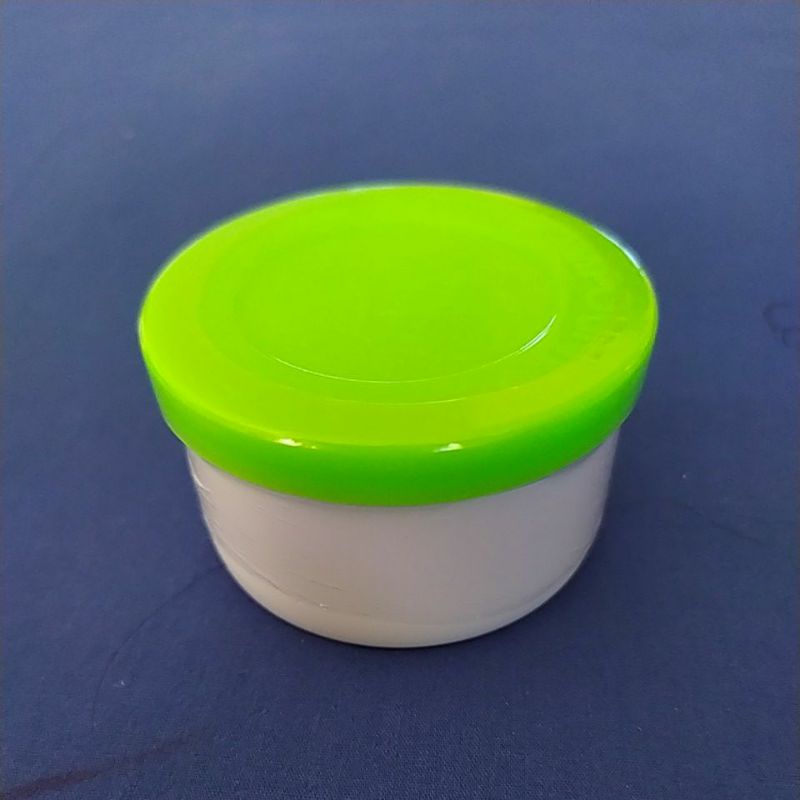 Coumpond putih rubbing coumpond /kilapkan cat mobil motor/penghilang baret/gores/lecet/kumpon meubel