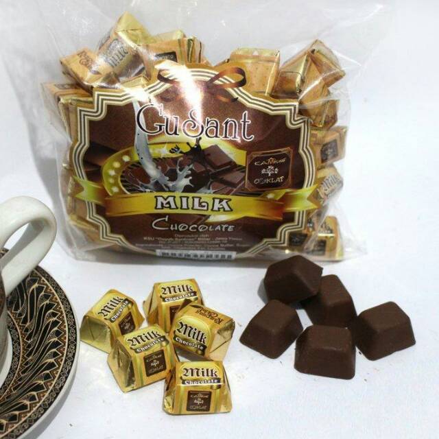 

Milk Chocolate Cubes 500.g GuSant KC