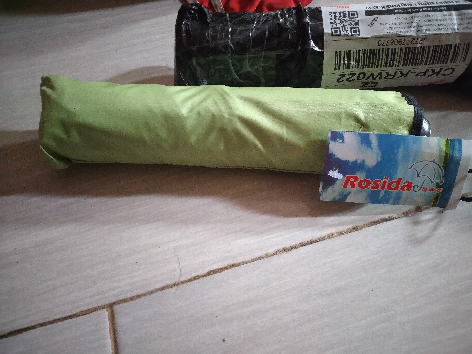 Felwinshop Payung Lipat 3 Polos Rosida Lapis Silver Dalam Ultraviolet Rangka Bagus / Payung Promosi