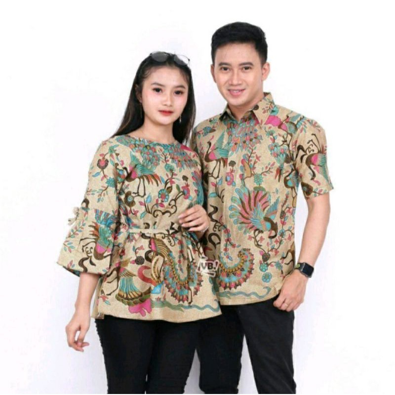Couple kondangan kekinian / Couple kondangan pasangan / Couple kondangan keluarga / Couple kondangan