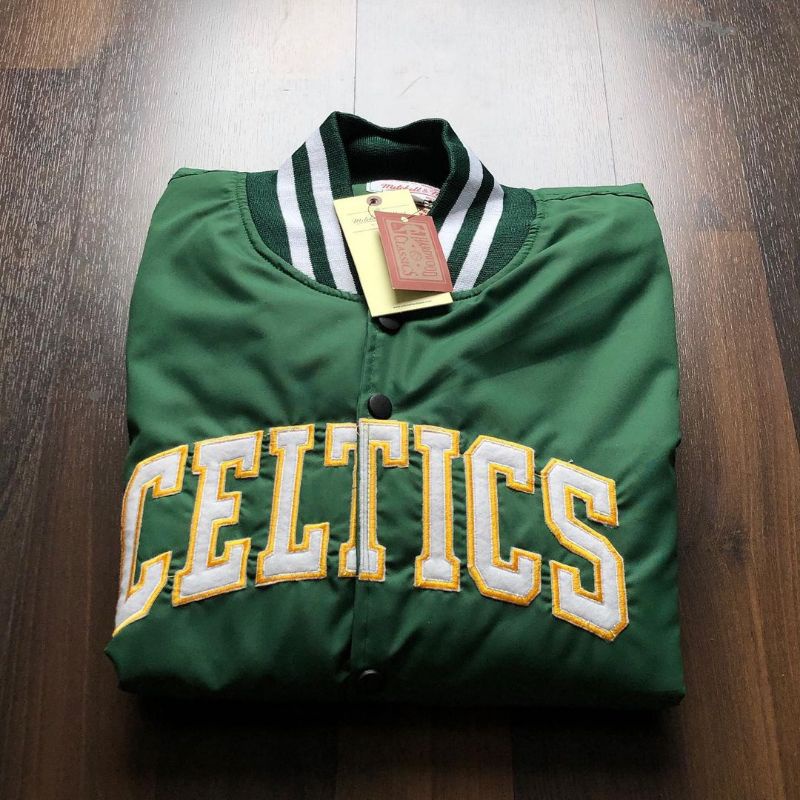 JAKET BOMBER VARSITY CELTICS