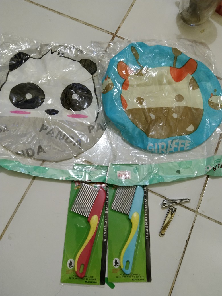 Shower Cap Premuim Karakter / Topi Keramas Plastik Lucu