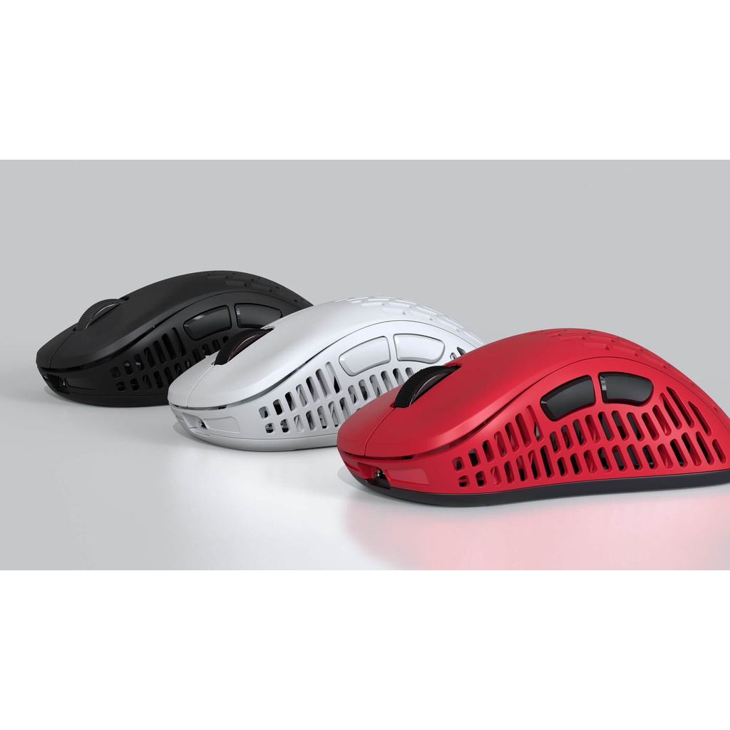 Pulsar XLITE Ultralight Ergonomic - Wireless Gaming Mouse