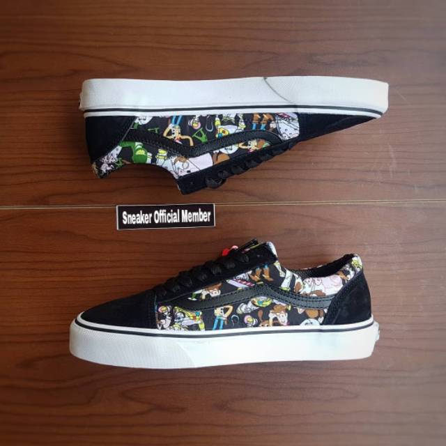 harga vans x toy story