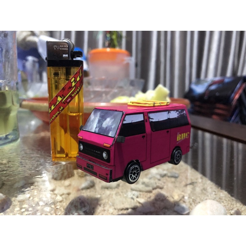 Miniatur HIJET 1000 Kecil skala hotwheels 1:64   By Tiwi Barabus