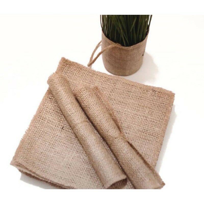 KAIN GONI / BURLAP bekas bersih KAIN RUSTIC ALAS FOTO PROPERTI FOTO BHAN HANTARAN CRAFT hiasan buket