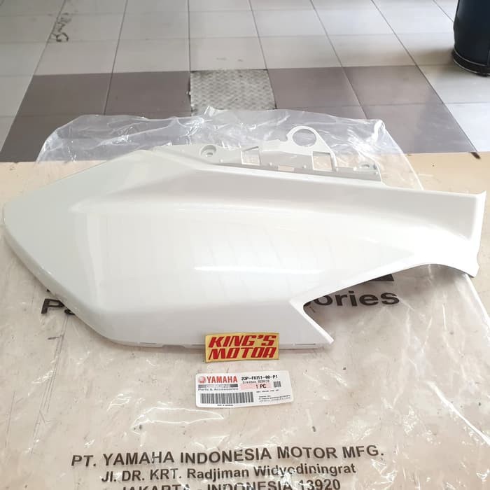 BODY COWLING, COVER LAMPU DEPAN NMAX ASLI PUTIH KANAN YAMAHA