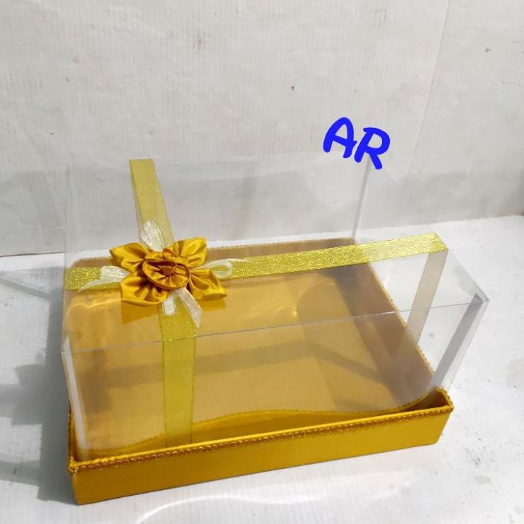 

☊ Kotak Hantaran Pita Mika Tinggi Gold 1 set Isi 4 Box ➦