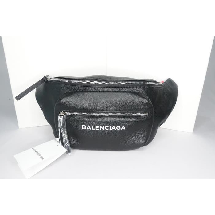 bumbag balenciaga