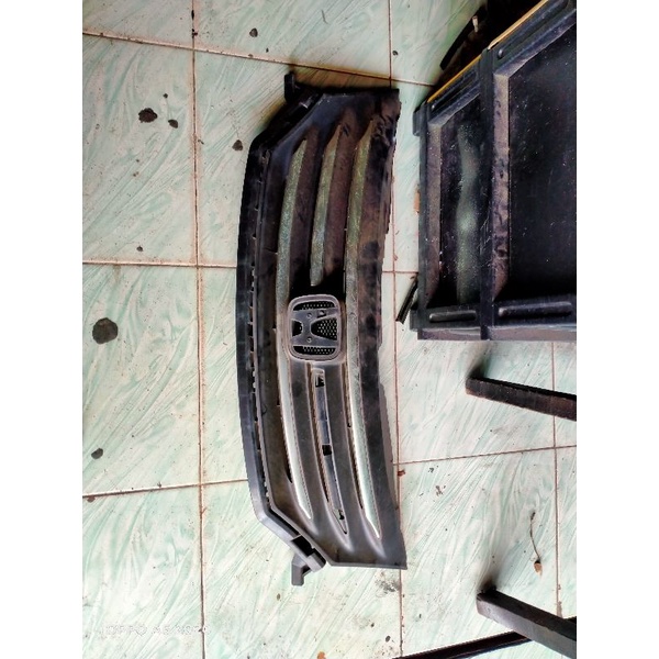 GRILL Honda Freed