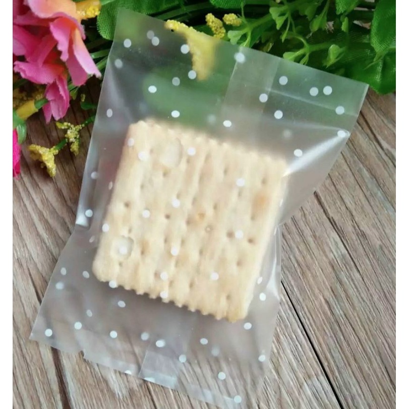 

100 pcs Plastik Kue Mooncake Cookies Permen Doff White Polkadot 10x13