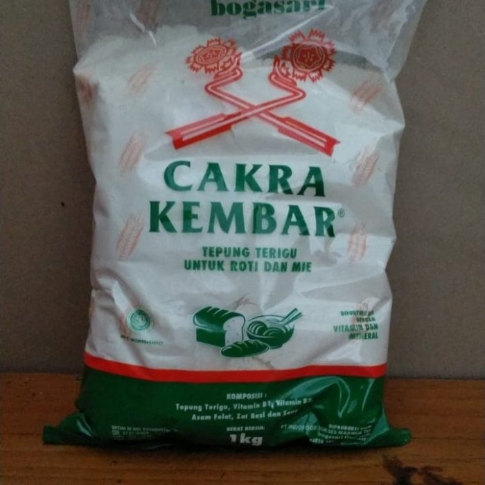 

cs777vv Tepung Terigu Cakra 1 Kg Ekonomis Da01D100