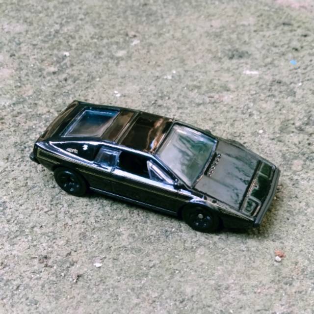 Hot Wheels - Lotus Esprit S1 (no box)