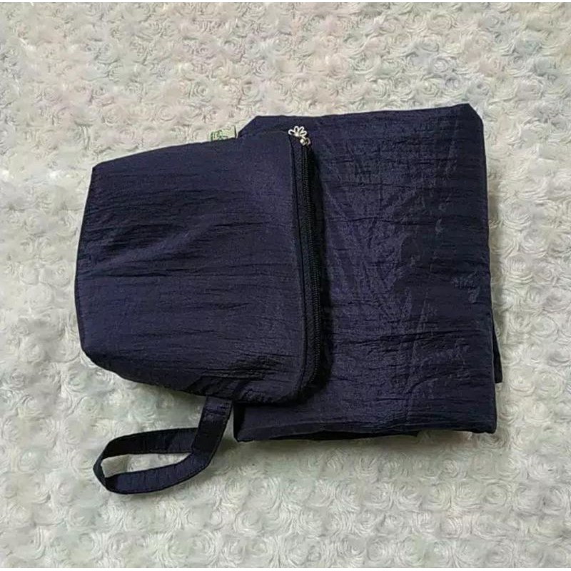 Mukena Traveling Jumbo Navy Adem Polos