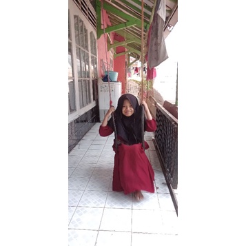 ayunan terbuat dari ban bekas awet kuat dan tahan cocok untuk segala usia  3 tahun ke atas unisex