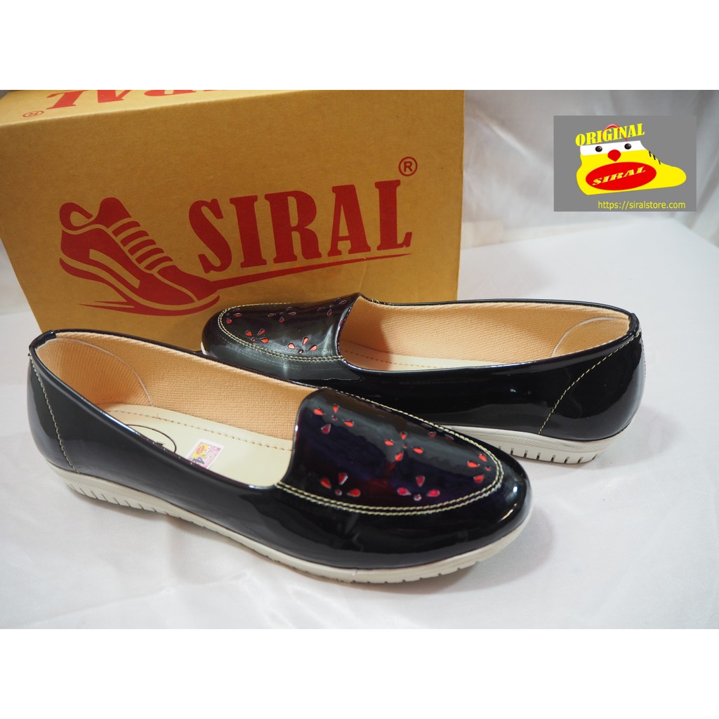 Sepatu Slip On Wanita Glossy Warna Hitam S03R01B3 / Sepatu Wanita / Sepatu Flat / Mules / Sepatu