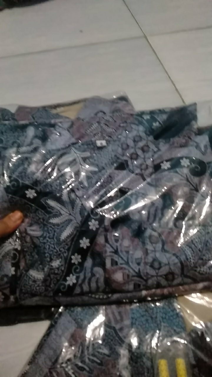 Batik Couple Ayah Dan Anak Lapis Furing Bahan Katun Halus Primisima 40s Warna Ungu