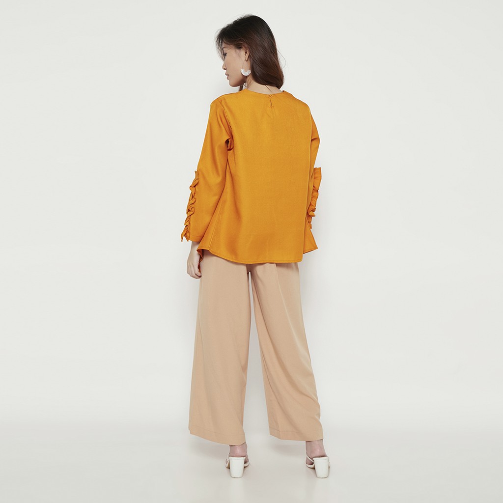 IE.DEMODE Rahel Atasan Blouse Wanita Asimetris V Neck Lengan Panjang Polos Yellow-3
