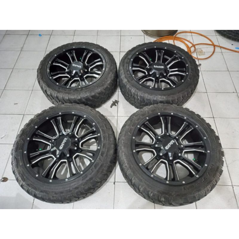 velg variasi pelek mobil second dpr ring 20x9 H6x139 + ban acc M/T 265 50 r20 buat Fortuner pajero f