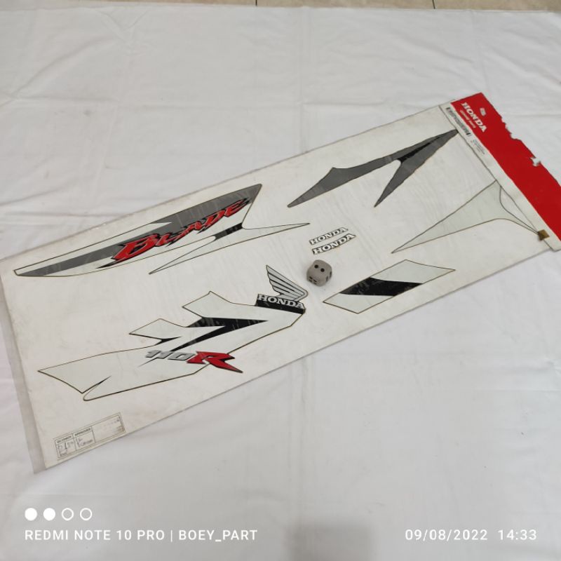 Striping Sticker Stiker Honda Blade 110 putih abu ORIGINAL AHM