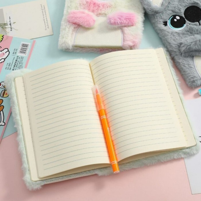 

Notebook Buku Bulu Karakter Lucu Diary Anak Perempuan 005