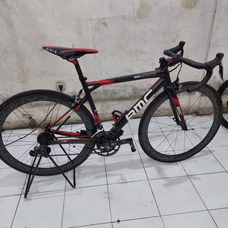 SEPEDA BALAP BMC TEAM MACHINE SLR 01 CARBON SIZE 47 CM GROUPSET 2×11 SPEED DI 2