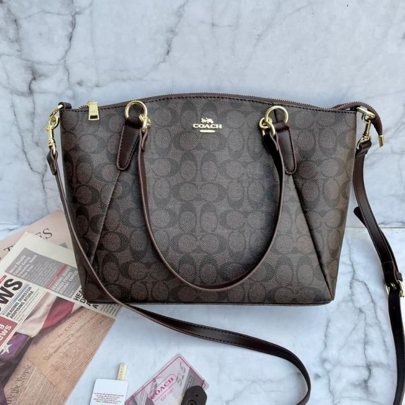 AS WANITA BRANDED , COACH KELSEY MEDIUM