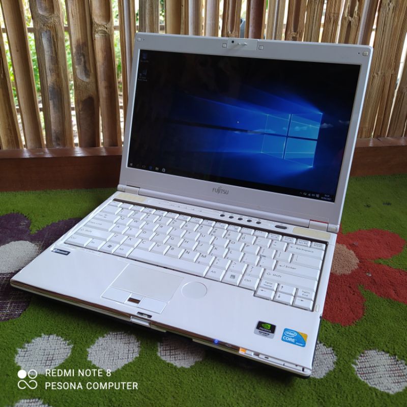 Laptop Design Fujitsu Lifebook - Core i7 - Ram 8gb - Vga Nvidia Geforce - Murah Bergaransi