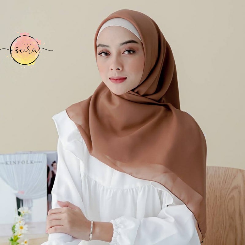 [BISA COD] Bella Square Hijab Segiempat / Kerudung Segi Empat Bella Square / Jilbab Segiempat Bela (Kain Tebal Adem Tidak Menerawang)-Walnut