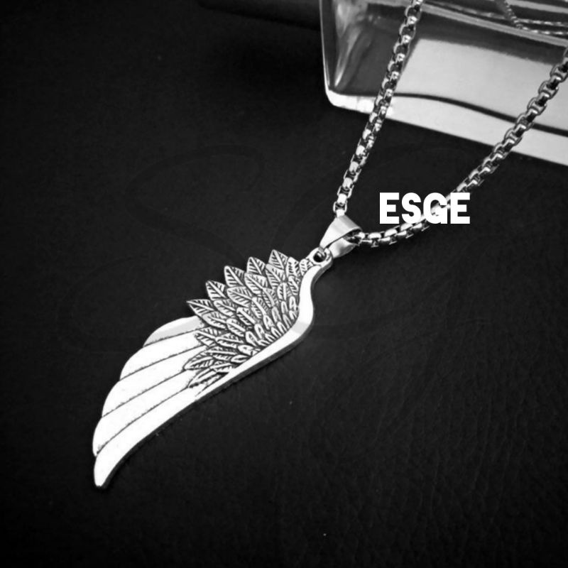 ESGE KALUNG PRIA SAYAP SILVER PUTIH TITANIUM PRIA TRENDY RANTAI KOREA JAPAN STREET STYLE