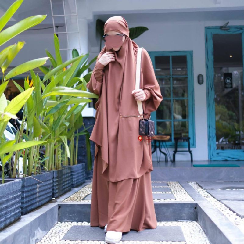 French hijab carsaf by Khumaira Syar'i | french khimar set