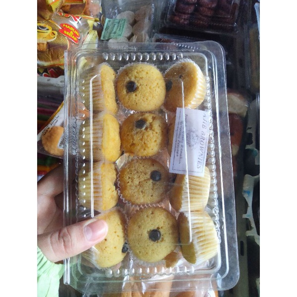 

KUE BROWNIS KHAS MEDAN JAJANAN JADUL MAKANAN MURAH ENAK OLEH OLEH BUAH TANGAN