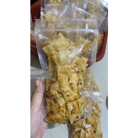 

Keripik Pangsit Daun Jeruk 70gr