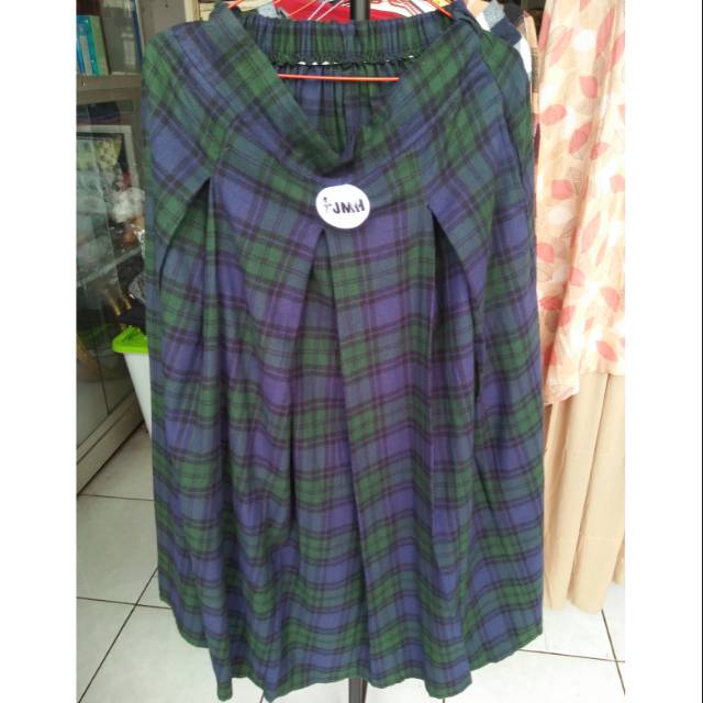 Rok kotak kotak flanel