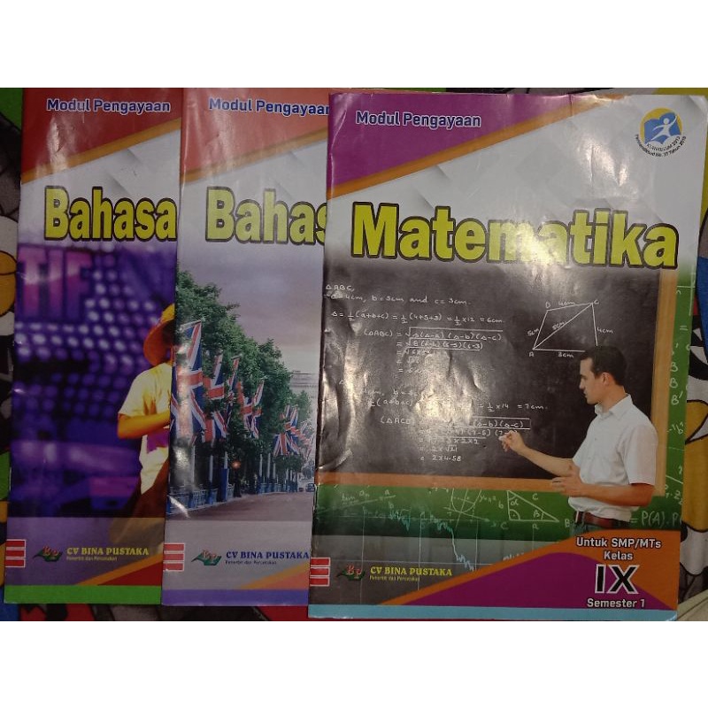 

BUKU LKS KELAS 9/IX SEMESTER 1 CV.BINA PUSTAKA (Baca Deksripsi)
