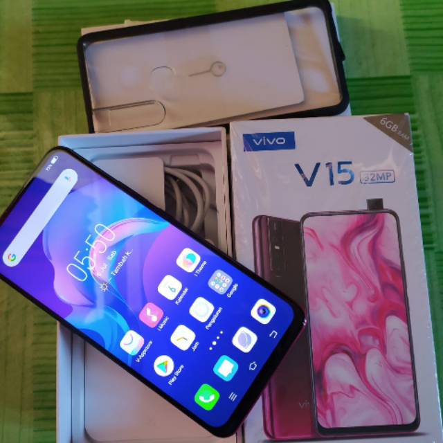 VIVO V 15 CAMERA 32 MP RAM  6/128gb SECOND