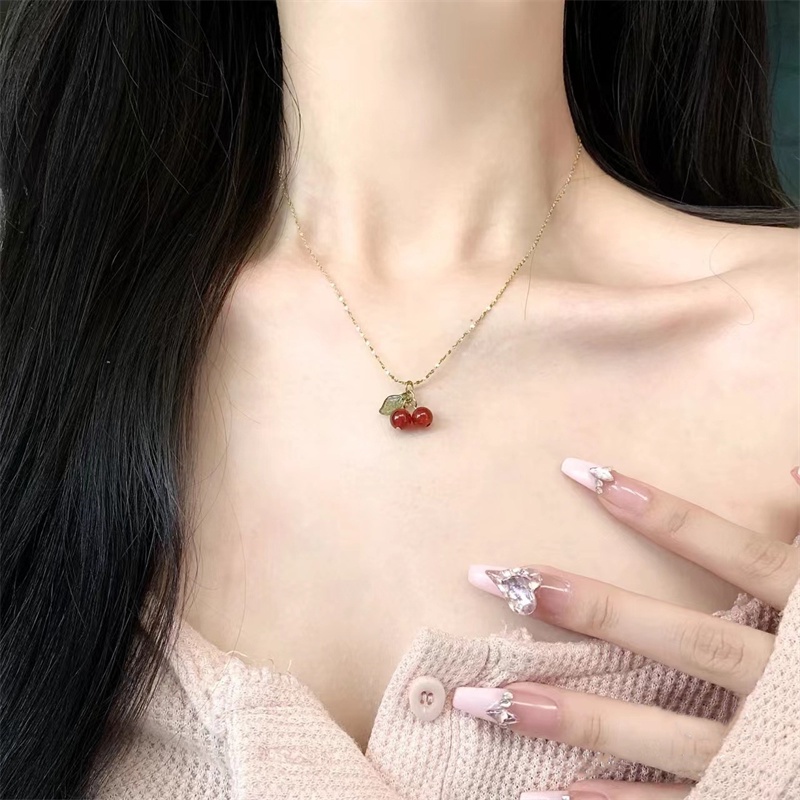 Kalung Dengan Liontin Batu Giok Hetian Natural Bentuk Cherry Untuk Wanita