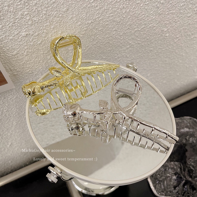 Jepit Rambut Bentuk Hiu Mawar Bahan Logam Ukuran Besar Untuk Wanita