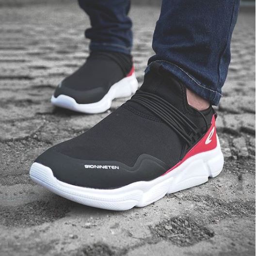 SEPATU RYU 910 1.5 HITAM PUTIH MERAH