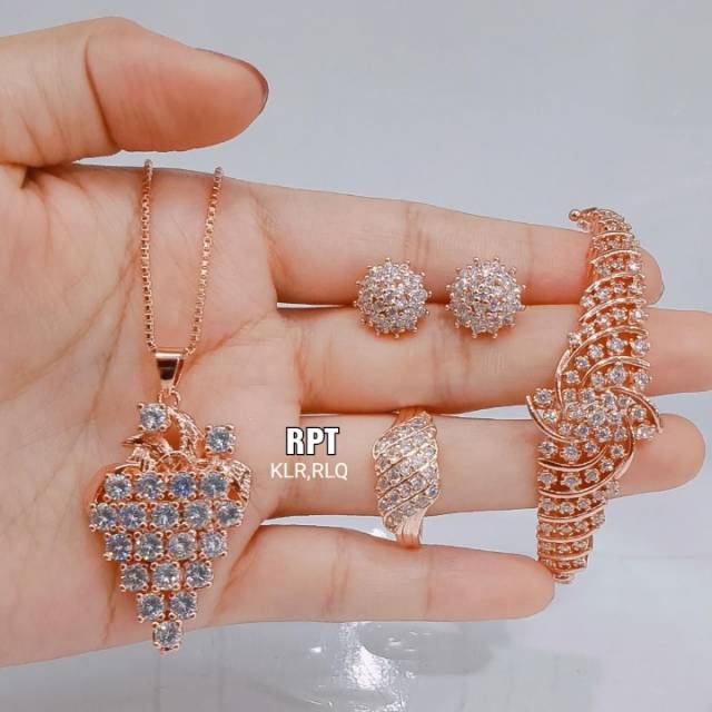 Replika berlian micro diamond (rose gold),awet,GRATIS BOX BELI 1SET,Kalung,gelang cincin,anting