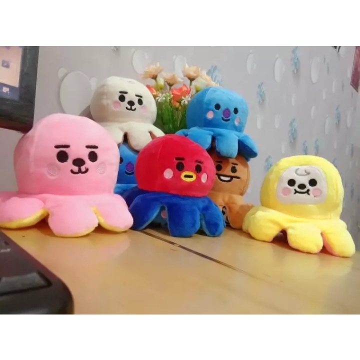 boneka gurita bolak balik