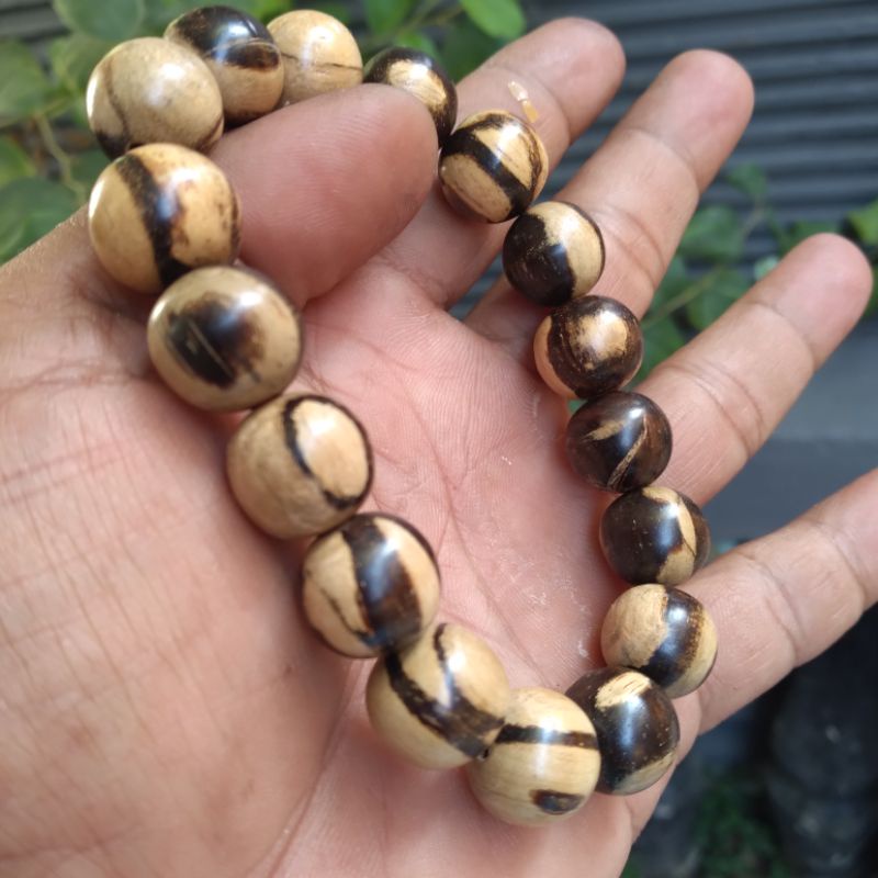 gelang gaharu zebra wangi gaharu asli 12mm