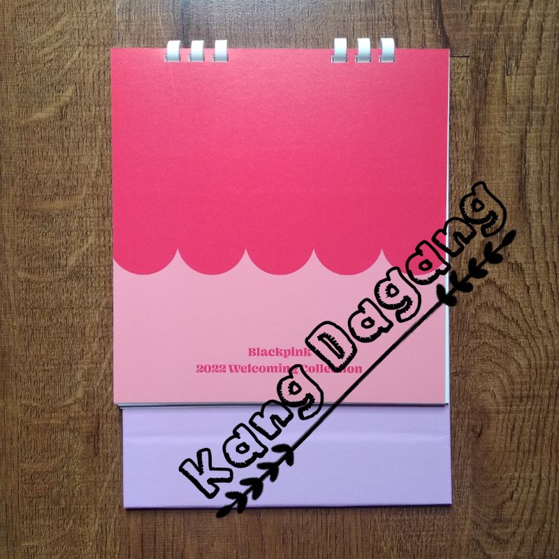 

DESK CALENDAR // BLACKPINK 2022 WELCOMING COLLECTION