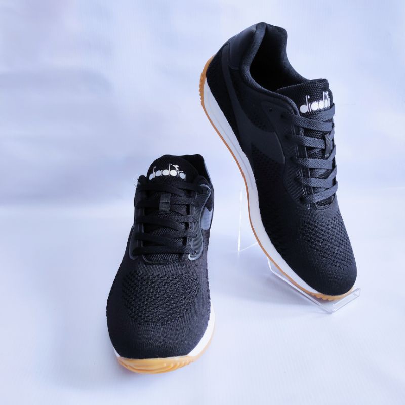 Sepatu Diadora VILELMO (M) BLACK Original