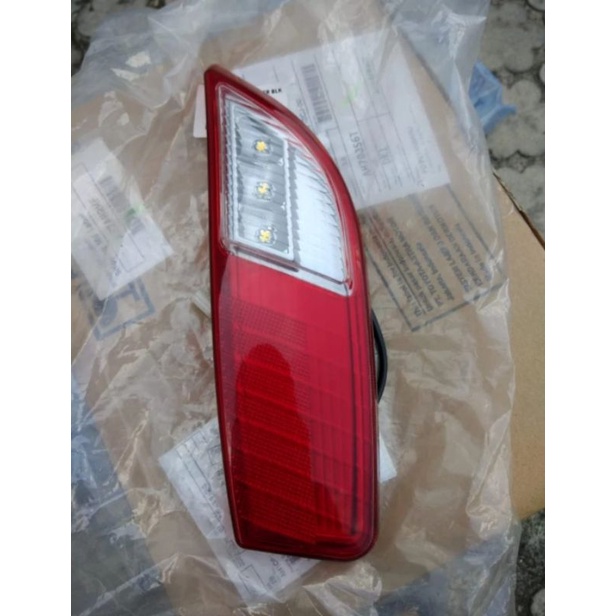 Lampu bagasi Reflektor pintu bagasi AGYA AYLA original